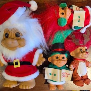 Holiday Troll Doll Set